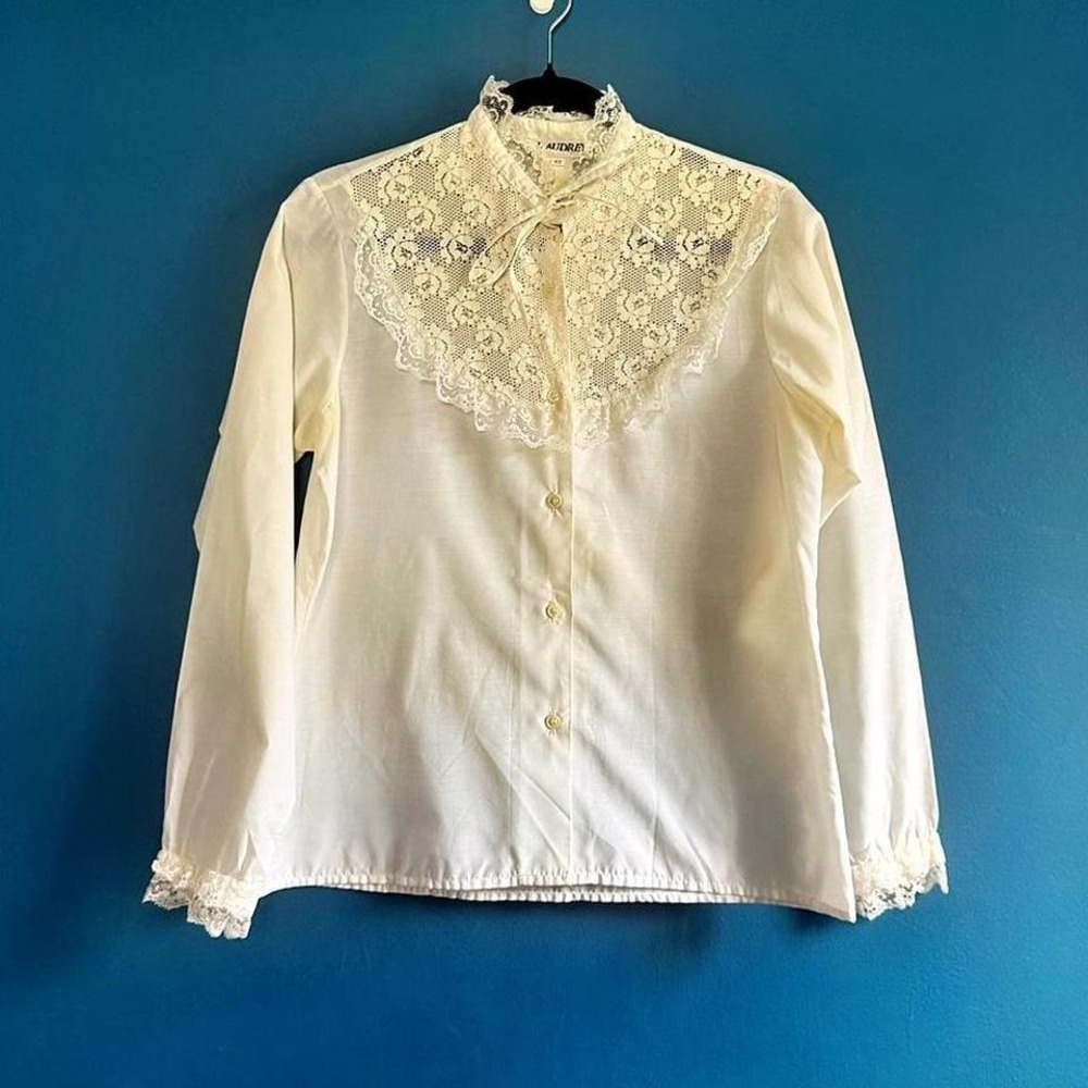 Vintage Lace Blouse Women's Size Medium Gil Audrey Paris White Cream Victorian